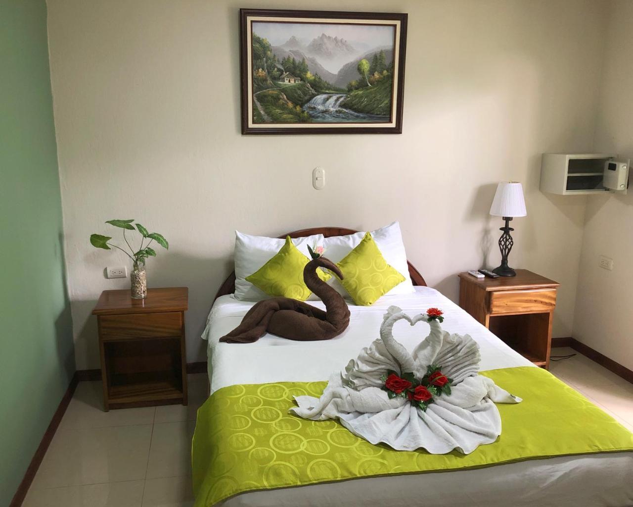 La Fortuna Backpackers Resort ภายนอก รูปภาพ